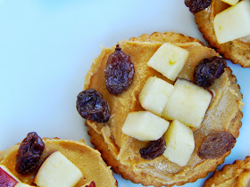 Peanut Butter and Apple RITZ® Bites #PutItOnARitz #ad @walmart