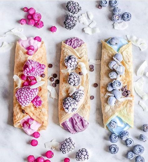 Berry Crepes   Print Author: @isiaaak Ingredients Crepes: - 1 cup of vanilla soya milk 1 and ⅓ cup of oat flour 1 cup of water additionally some xylitol Mixed all together and let the batter sit for 15 minutes, then cook the crepes in a pan with a little oil.