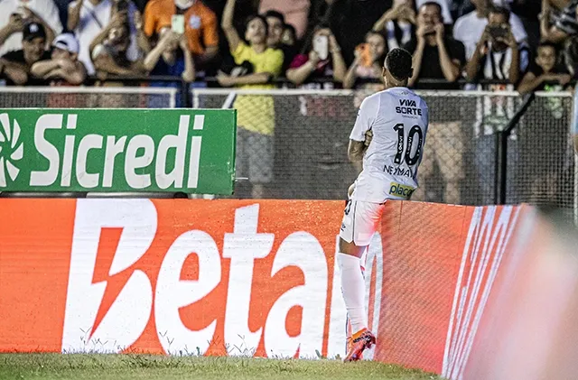Neymar mocks booing fans after scoring first-ever career Olimpico goal