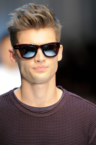 Hair Cuts  Guys on Hairstyles For Men   S 2012