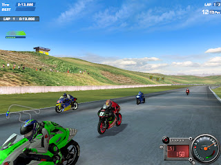 Moto Racer 3 game play screenshot 4