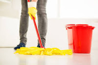Ottenere pavimenti puliti e senza aloni con ingredienti naturali