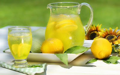 Campur Minuman dengan Es Batu-Lemon, Awas! Penyakit Ini Mengintai