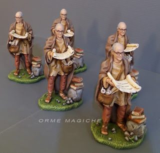 statuette presepe studioso con pergamene statuine con volto personalizzato realizzate a mano milano orme magiche