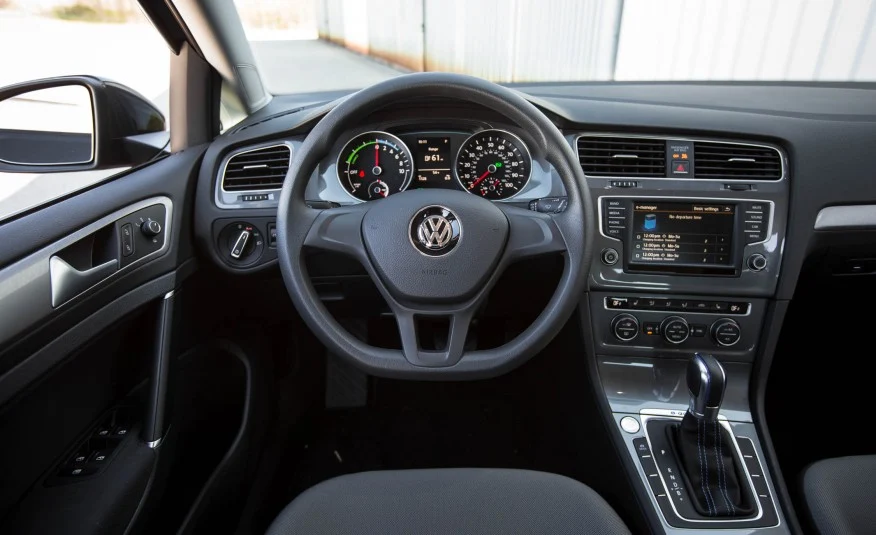 Đánh giá xe Volkswagen e-Golf 2016