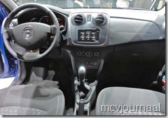 Dacia stand Parijs 2012 23