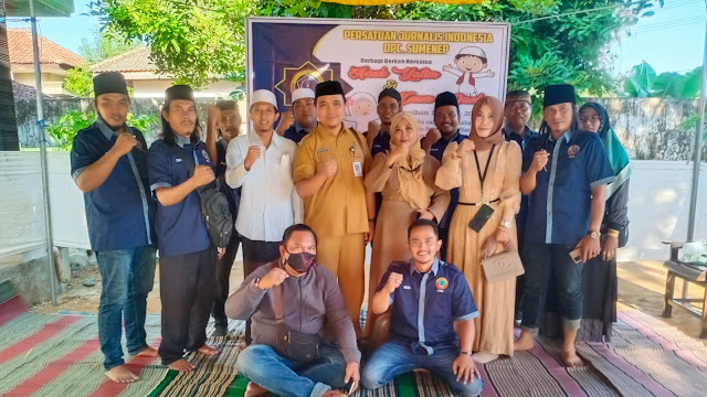 Salurkan Santunan Yatim di Desa Jambu, PJI DPC Sumenep Berharap Keberkahan