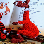 https://www.ravelry.com/patterns/library/the-kangaroo-amigurumi