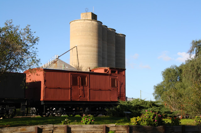 Wycheproof  Million Bushel Silos