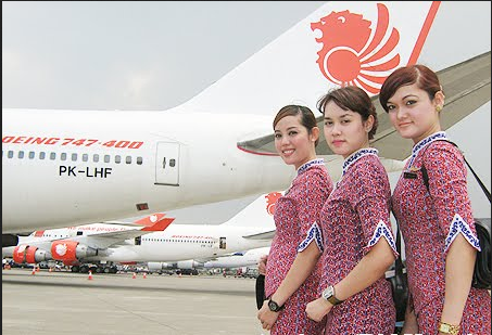 Hasil gambar untuk pramugari lion air