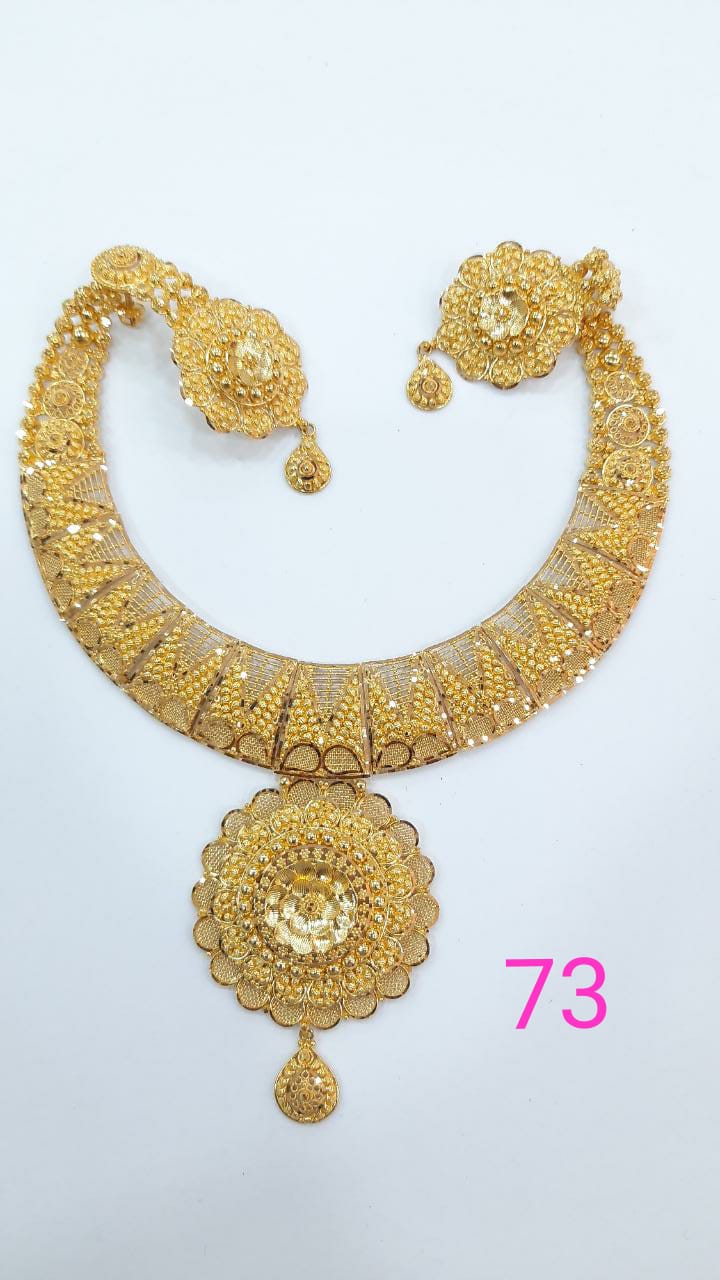 latest necklace designs, wedding necklace,light weight necklace,Bridal Gold Haram Necklace designs, fancy daily wear necklace