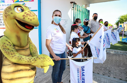 Continúa el rescate de parques infantiles en Isla Mujeres