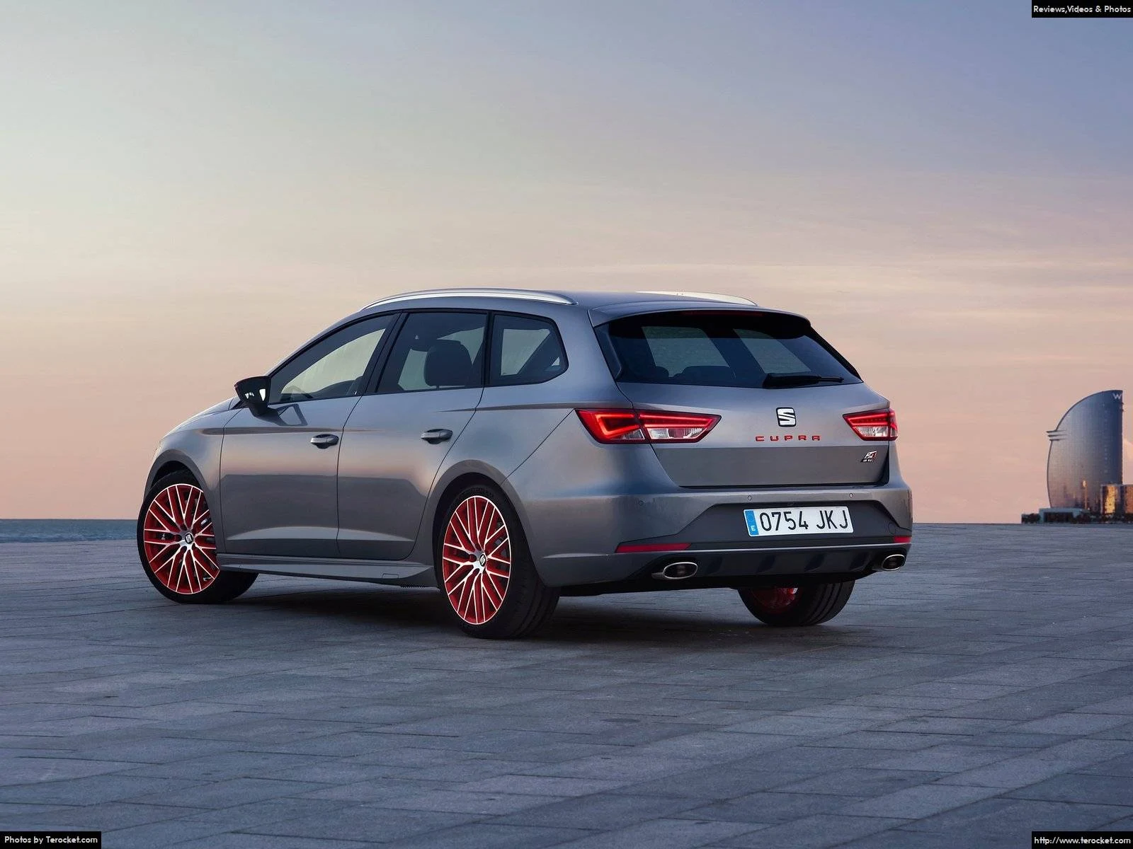 Hình ảnh xe ô tô Seat Leon Cupra 290 2016 & nội ngoại thất