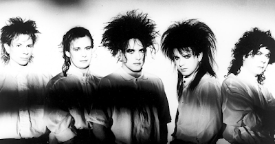 "Lirik lagu The Cure - Six Different Ways"