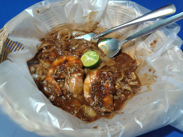 MY NaMe iS meKda ©™ [♥]: Smokey Kuey Teow Kg Melayu