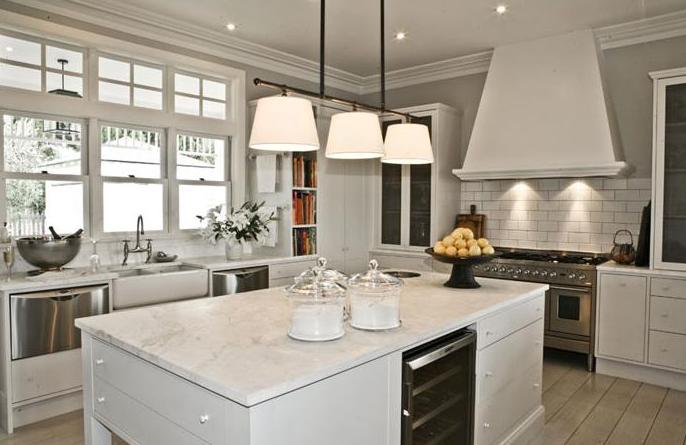 French White Kitchen Cabinets