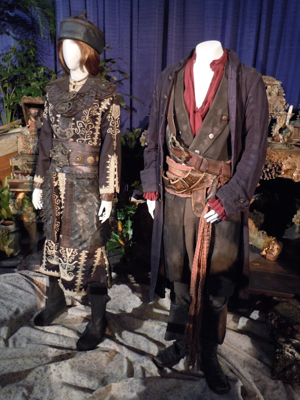 Pirates of the Caribbean At World's End costumes