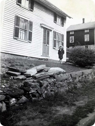 1946