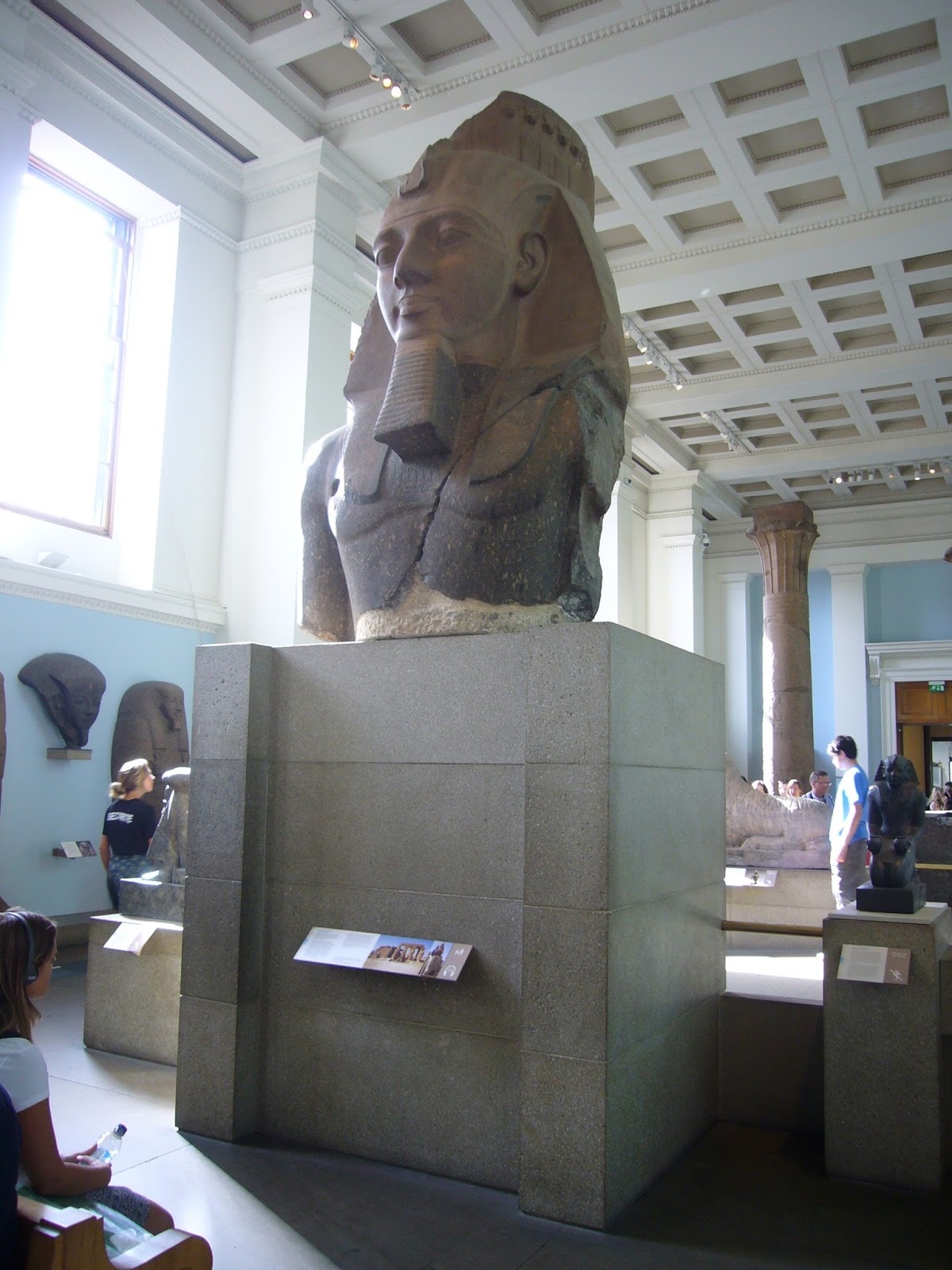 Holmes And Poirot In London ロンドン 大英博物館 ラムセス２世像 British Museum Statue Of Ramesses