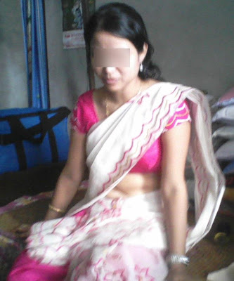 Nepal korima Aunty in saree non nude pics