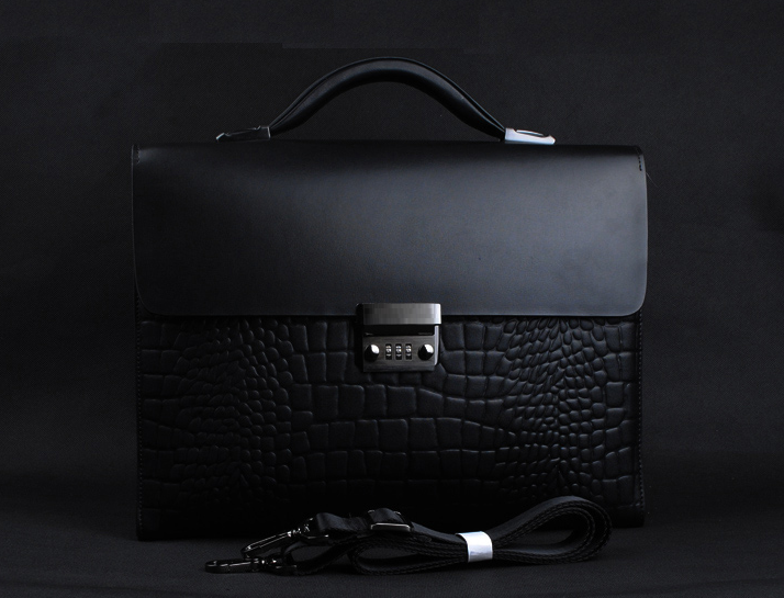 Top Choice: Classic Crocodile Leather Mens Laptop Lock Black Bag X813XFZKPI