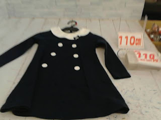 中古品　子供服　１１０ｃｍ　ブラック　長袖ワンピース　１１０円