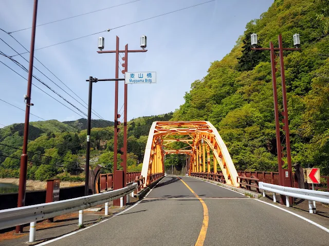 奥多摩湖　麦山橋