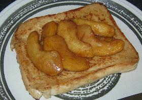 French toast with caramelised apples