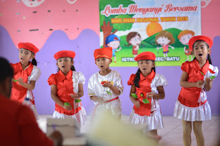 tk immanuel juara 4 finger print dan juara 5 vocal grup