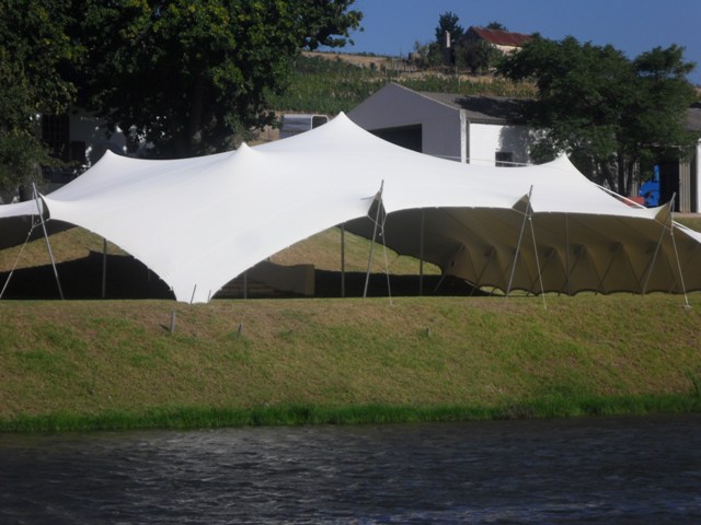 20m x 15m