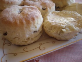 Sultana Scones