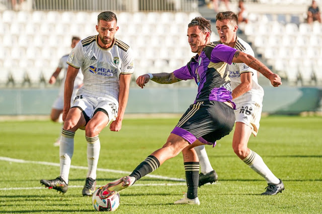 Hugo Vallejo estuvo voluntarioso pero sin suerte. BURGOS C. F. 0 REAL VALLADOLID C. F. 0 Sábado 23/07/2022, 19:00 horas. Partido amistoso. Burgos, estadio El Plantío, 2.000 espectadores.