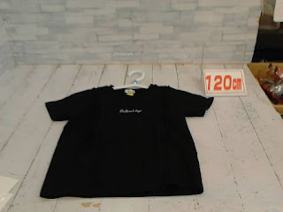 中古品　子供服　１２０ｃｍ　Branches　ブラック　半袖Tシャツ　２２０円