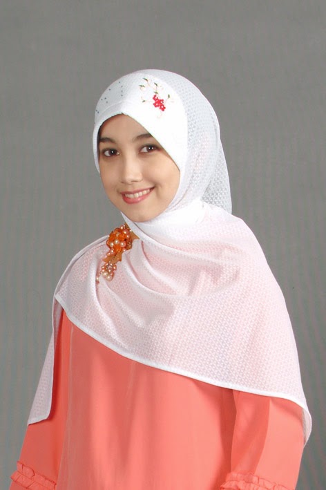  Foto Cewek Cantik Gambar Wanita Berjilbab Cewek Cantik 