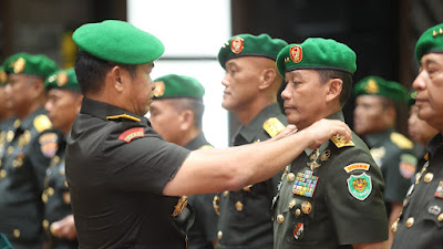 Sertijab Pangdam III/ Siliwangi, Dari Mayjen TNI Erwin Djatniko Kepada Mayjen TNI Mohammad Fadjar