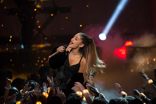 Ariana Grande 2016 Radio Disney Music Awards