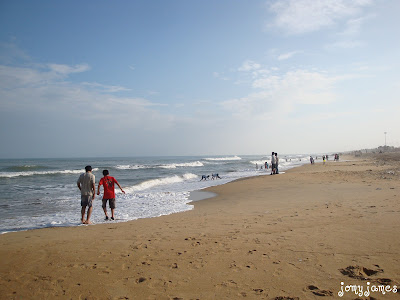 Thiruvanmiyur Beach