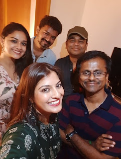 Keerthy Suresh with Sarkar Team in Success Meet