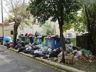 ΘΕΜΑ τα σκουπίδια στο Δήμο Οιχαλίας