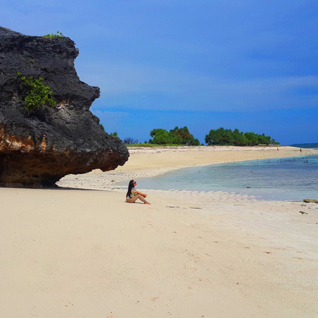 Pantai Bo’a, Surga Peselancar di Indonesia Timur