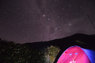 Indonesia Bagus | Indahnya Pesona Gunung Lawu di Malam Hari