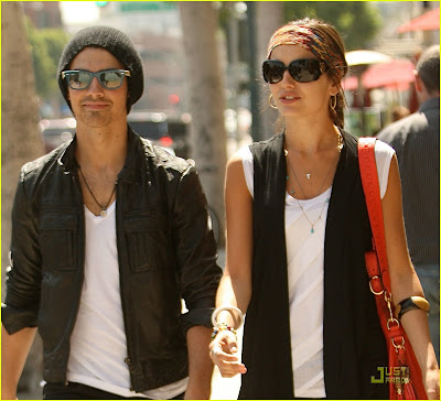 Joe Jonas & Camilla Belle