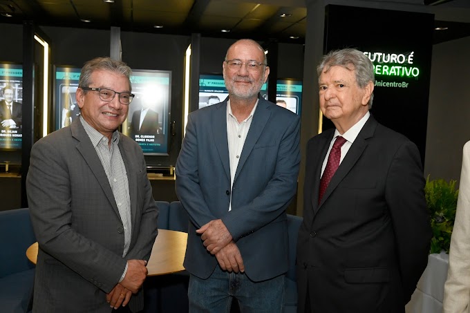 Instituto Cultural Sicoob UniCentro Br realiza solenidade de entrega do II Prêmio Nacional de Poesia