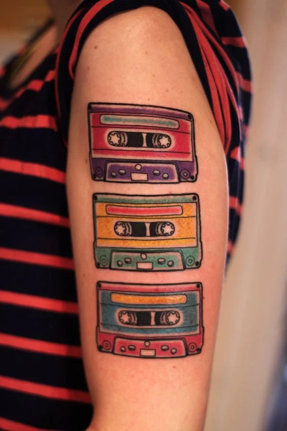 Tatuajes de cassettes de los 80 y 90