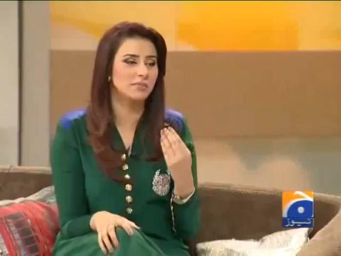 Pakistani Spicy Newsreaders: Madiha Naqvi ....most beautiful and talented news anchor of Jeo Tv ...