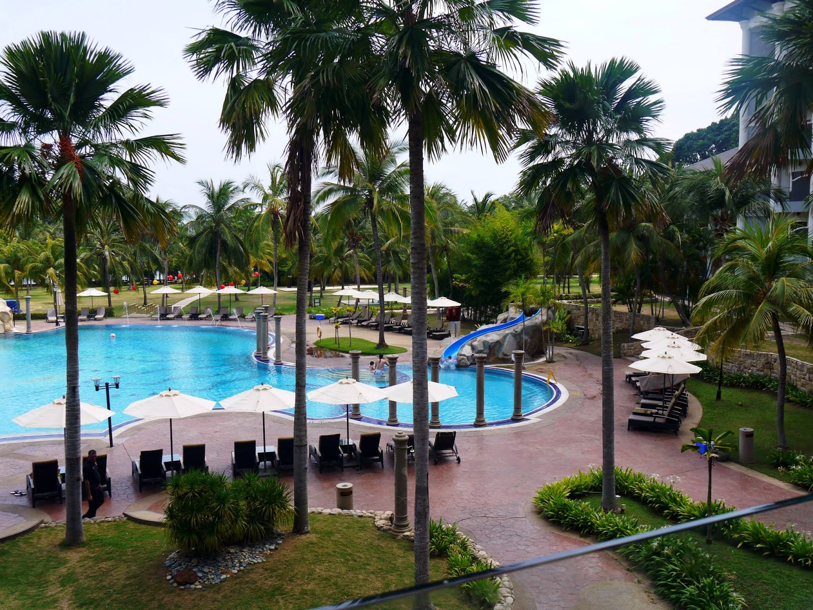 18 Hotel di Port Dickson Yang Ada Taman Tema Kolam Renang 