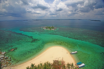 Pulau Lengkuas Wisata Pantai Terindah di Bangka Belitung