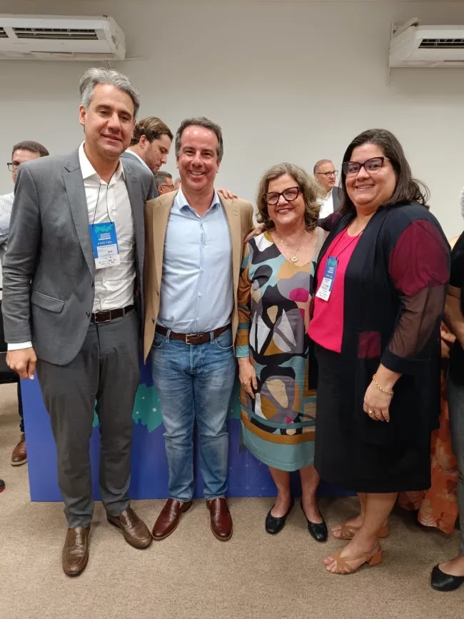 Fenando Monteiro, Marcello Maranhão, Teresa Leitão e Carol Jordão