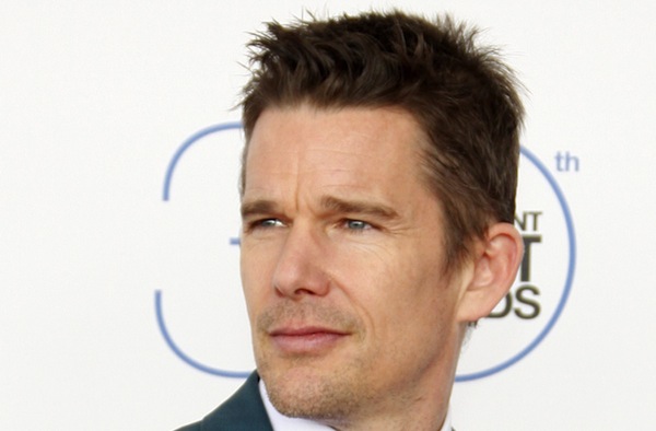 ETHAN HAWKE PLAYS ALL HILARIOUS  NOTES IN "BORN TO BE BLUE"  - ETHAN HAWKE  LATEST ALBUMS - HOLLYWOOD NEWS
