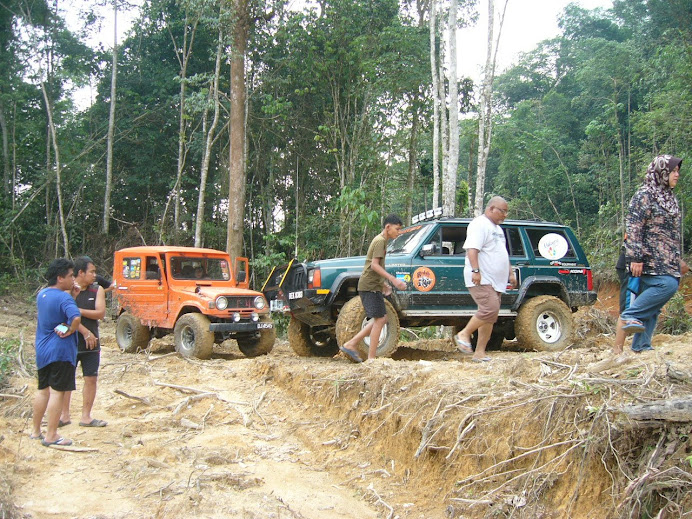 TAFT Orange & Green Jeep Cherokee